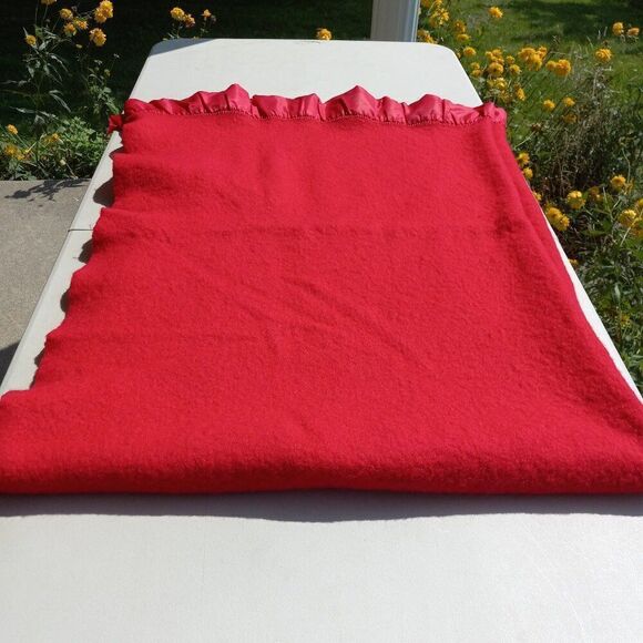 Vintage Pearce Red Double Silky Binding Edge Wool Blanket Cottagecore Country - Picture 11 of 13